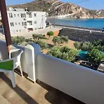παραθαλάσσιο με θέα τον κόλπο βάρης