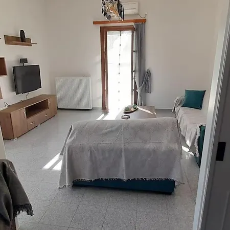 παραθαλάσσιο με θέα τον κόλπο βάρης アパート