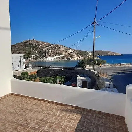 παραθαλάσσιο με θέα τον κόλπο βάρης *