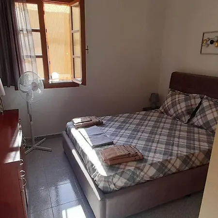 アパート παραθαλάσσιο με θέα τον κόλπο βάρης