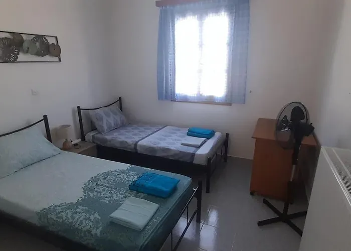 παραθαλάσσιο με θέα τον κόλπο βάρης Apartment *