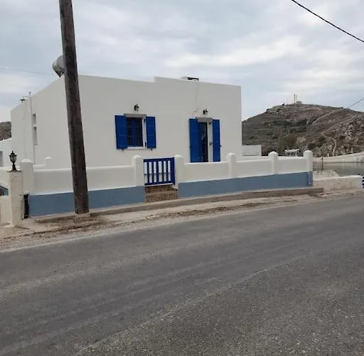 παραθαλάσσιο με θέα τον κόλπο βάρης Apartment