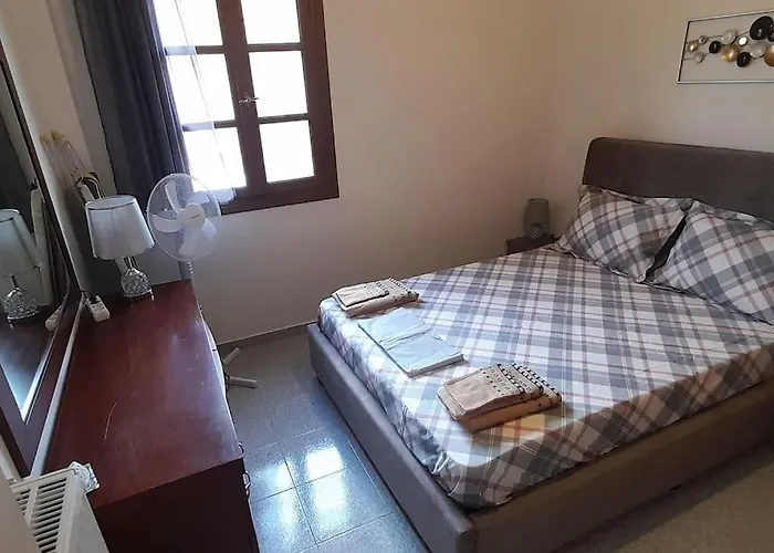 παραθαλάσσιο με θέα τον κόλπο βάρης Apartment Vari (Syros)